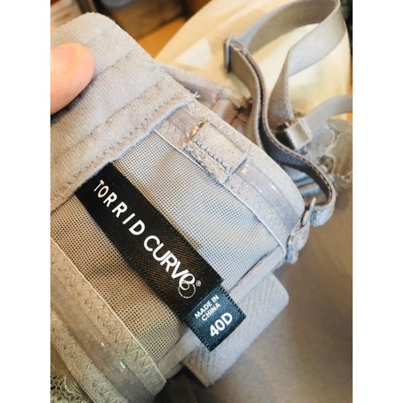 Torrid Curve Gray with Gray Lace Convertible Bra Size 40D NWOT - Picture 6 of 9